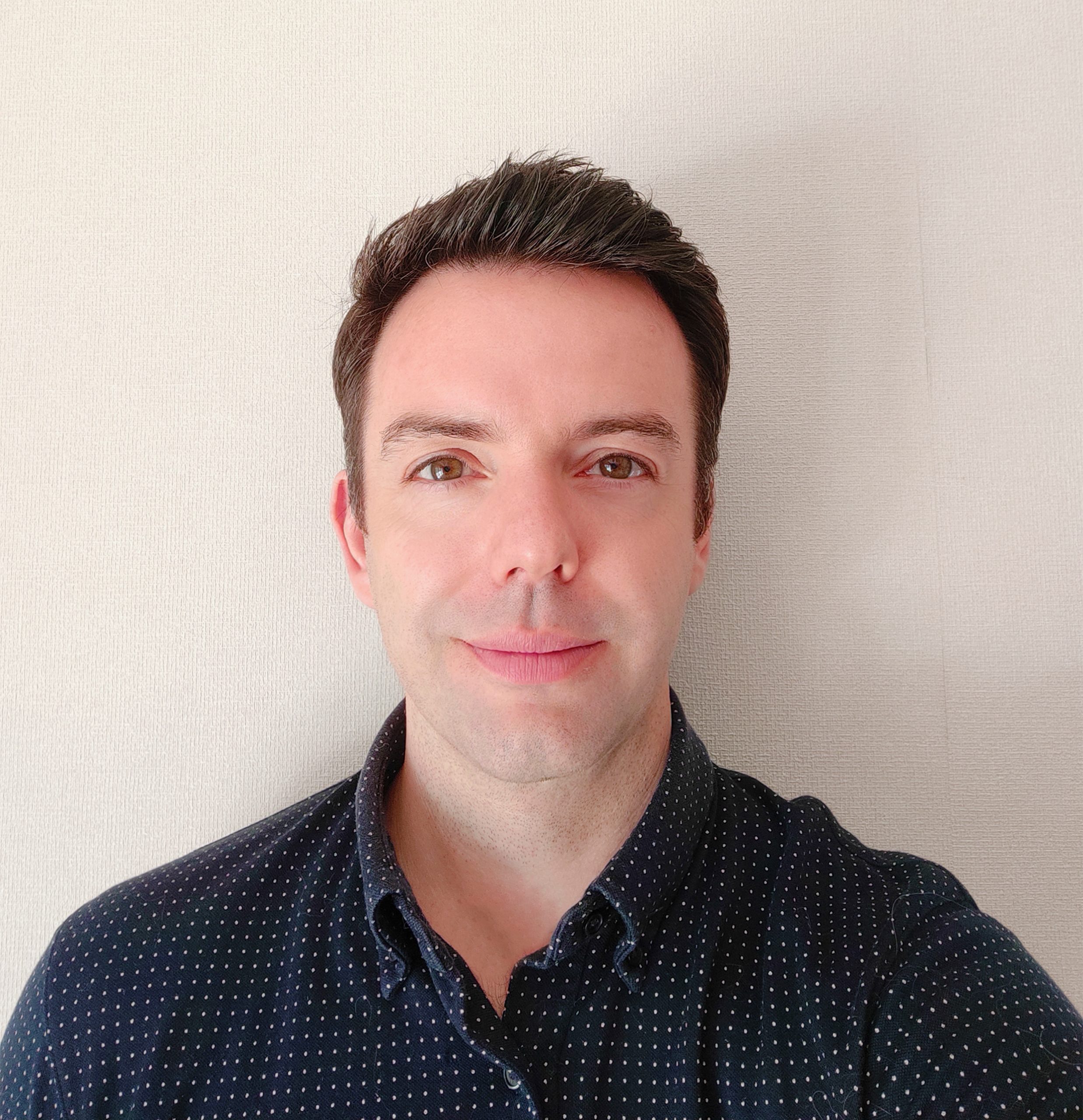 max-head-shot-blue-shirt-edited Max Peters Head shot in blue shirt